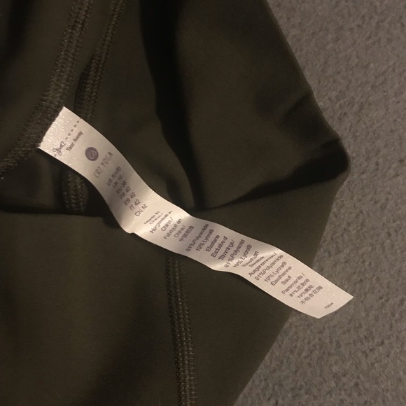 NWT CRZ YOGA Butterluxe Capri Leggings - Picture 8 of 14